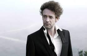 El actor cantó el tema crimen y se convirtió en tendencia en twitter con una ola de despiadadas críticas. Gustavo Cerati A Cuatro Anos De Su Muerte Los Videos Mas Iconicos