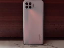 Oppo has gained a great prominence in the indian. Oppo F17 Pro Hands On Design Imaging Take Center Stage In This Smartphone Business Standard News