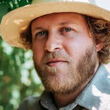 Stories and guides about the world of hospitality.