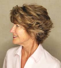 80 best modern hairstyles and haircuts for women over 50. 90 Coiffures Courtes Chics Et Simples Pour Les Femmes De Plus De 50 Ans