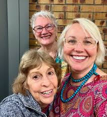 Fun with the lovely Sandy Curtis and my darling Gay Liddington at the  #sunshinecoasthinterlandwritersfestival Pitched to the wonderful  @samuelbernardagent who made me relaxed and comfortable. Thank you Sam! Good  luck to all