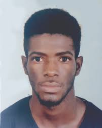 Student among 3 killed in highway smash-up