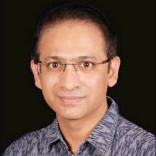 I'm thrilled to announce that three amazing Amazonians, within financial  wellbeing have been promoted!