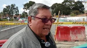 Reconocimiento a José Älvaro Moreno y Jairo Ballesteros por reconstrucción  Puente de San Agustín