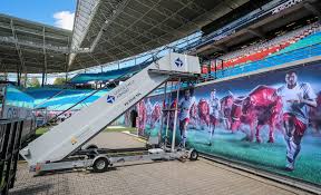Old trafford stadium expansion 'impossible' under the glazers as costs soar. Red Bull Leipzig Uses Mobile Aircraft Stairs For Substitutes Bench Aviation24 Be