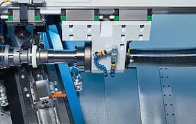 High accuracy gear cutting is accomplished with koepfer´s symmetrical design, the use of preloaded dampened linear roller bearing packs, and a new tailstock concept. The K 300 Hobbing Machine From Koepfer The Universal Solution For The Manufacture Of A Multitude Of Geared Components Emag Group