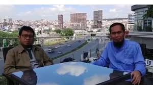 Ustadz adi menganggap adanya zakat profesi. Ustaz Adi Hidayat Kasih Hadiah Rp 25 Juta Atas Keberanian Irfan Melawan Begal Warta Kota