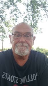 Effie Rice's Instagram, Twitter & Facebook