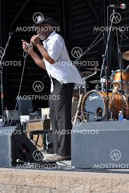 THE BLUES SINGER" by Dave Hamblen