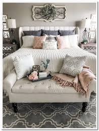 50 How To Decor A Master Bedroom That Is Cozy And Cute Masterbedroom Cozymasterbedroom Masterbe Vintage Bedroom Decor Master Bedrooms Decor Bedroom Vintage