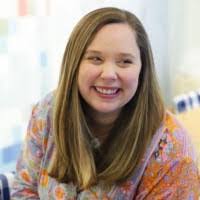 Kelly Macomber's Instagram, Twitter & Facebook