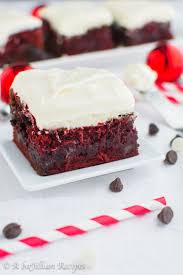 How do you make red velvet brownies? Red Velvet Brownie Fudge Cake