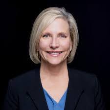 Elizabeth Manzi's Instagram, Twitter & Facebook