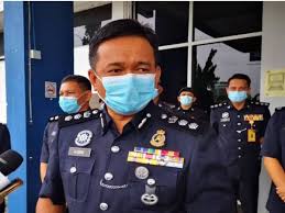 Taip polis saman no kad pengenalan hantar kepada 32728. Kes Bunuh Wanita Polis Tahan Lelaki Miliki 13 Rekod Jenayah
