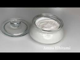 طريقة تحضير حليب جوز الهند و عمل لوشن للجسم روعة Youtube Ashtray Scrubs
