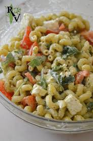 Salade Tiede De Pates Au Pesto Roquette Tomate Feta Recettes Vegetariennes Salade Tiede Recette Vegetarienne Recettes De Cuisine