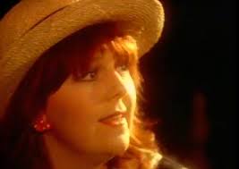 File:Maggie Reilly.jpg