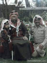 ملك الأردن يوكل قضية الأمير حمزة لعمه الأمير الحسن. Ø§Ù„Ø­Ø§Ø¬ Ø®Ù„Ù Ø¹ÙŠØ¯ Ø§Ù„ØºÙ„ÙŠÙ„Ø§Øª Ù…Ø¹ Ø³Ù…Ùˆ Ø§Ù„Ø§Ù…ÙŠØ± Ø§Ù„Ø­Ø³Ù† Ø¨Ù† Ø·Ù„Ø§Ù„ ÙˆØ³Ù…Ùˆ Ø§Ù„Ø§Ù…ÙŠØ± Ø±Ø§Ø´Ø¯ Ø¨Ù† Ø§Ù„Ø­Ø³Ù† Jordan Royal Family Royal Family Royal Wedding