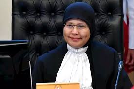 Jenazah puan sri esah mansor, ibu kepada ketua pegawai eksekutif kumpulan astro, datuk rohana rozhan selamat dikebumikan di tanah perkuburan islam bukit kiara pada 2:55 petang. Nation New Cj Reminds Judicial Commissioners Justice Must Not Only Be Done It Must Be Seen To Be Done Chief Justice
