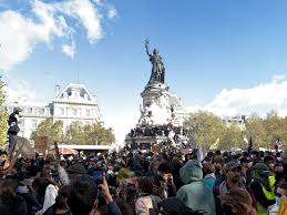 Paris ताज़ा खबर – image (franceinfo)