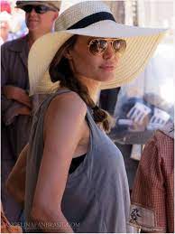 Angelina Jolie Sombreros De Moda Sombreros De Playa Sombreros De Verano