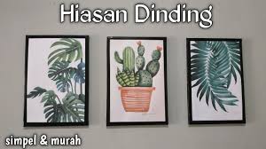 Bahkan, bagi anak kos kamar diibaratkan sebagai istana karena mereka hanya tinggal di dalam sekotak ruangan itu saja. Hiasan Dinding Kamar Simpel Cara Mencari Gambar Menempelkan Di Dinding Youtube
