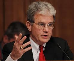 Oklahoma Sen. Tom Coburn criticized for holding up Indian trust, black  farmer settlements