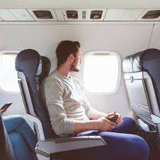 Wie Kann Man Beim Fliegen Den Druck Im Ohr Ausgleichen Fit For Fun Wissen