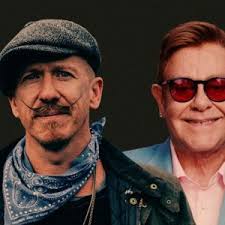 Elton John, Keith Urban and Ed Sheeran Join Foy Vance for "Guiding Light"