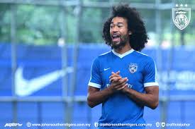 300 mil €* 22/04/1991 en london, inglaterra. La Vere Corbin Ong Inikan Bola