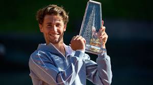 Shapovalov, who got a bye in the first round, will. Tennis News Ruthless Casper Ruud Topples Denis Shapovalov To Win Geneva Open In Switzerland Eurosport