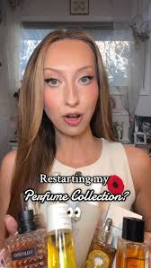 I don't think I've ever been as excited about a perfume launch as I have  been for the new @valentino.beauty extradose perfume 😍❤️ So, let's compare  all three versions so you can