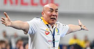 W Kielcach piłkarze zagrozili buntem. Kulisy dymisji trenera