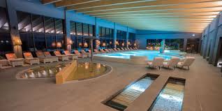 Rezervari online si prin telefon in baile grand santerra spa întinsă pe o suprafata de 2000 m2 cu 7 piscine, dintre care 1 piscină semiolimpica si 1 piscină exterioară cu apă minerală, 3. Grand Hotel Balvanyos 4 Baile Balvanyos Romania
