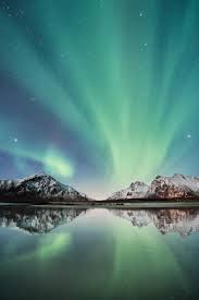 A similar light can be found in the southern. Explaining The Magic Of The Northern Lights By Michael Lanasa Thirty Seconds To Science Medium