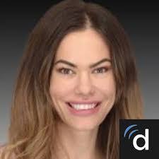 Amanda Crone's Instagram, Twitter & Facebook