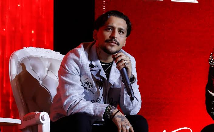 Le quitan su nombre a Christian Nodal: acusan a su propio padre de tomar el  control