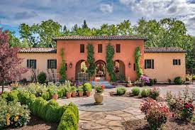 Holiday home is located in 3 km from the centre. Grounds Villa Colibri Sonoma
