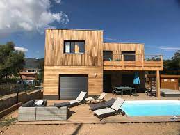 En effet, le coût de la maison dépend des matériaux utilisés. Autoconstruction Les Avantages De Construire Soi Meme Sa Maison Architecture Bois Magazine Infos Sur La Construction Et Maisons En Bois