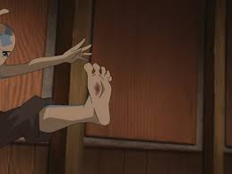 I watched the last airbender today (opening night in china). In Avatar The Last Airbender During The Fight Between Zuko And Aang At Zuko S Family S Beach House You Can See A Scar On Aang S Left Foot This Is Where The Lightning Azula