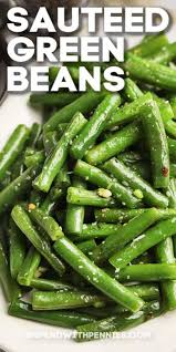 Sauteed Green Beans With Garlic Are A Simple Side Dish That Only Takes 15 Minutes To Cook In 2020 Green Bean Recipes Sauteed Green Beans Sauteed Green Bean Recipes