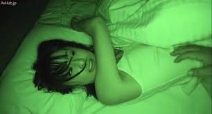 美人な姉は弟の性の対象になってしまい夜這い中出し凌辱被害！でも弟の指マンに濡れまくる敏感姉のパイパン割れ目 | エッチな写真