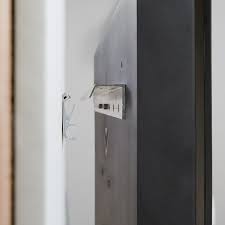 Hangman No Stud Tv Mount Wall Mounted Tv Hang Flat Screen Tv Mounted Tv