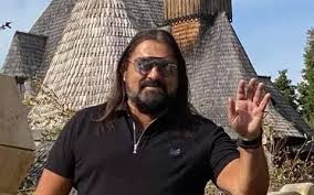 Acest articol se referă la fostul lider comunist al româniei. Gheorghe Gheorghiu Se InsoarÄƒ Din Nou La 66 De Ani Cine E Femeia Care L A FÄƒcut SÄƒ SpunÄƒ Adio BurlÄƒciei Galerie Foto Stiri Vedete Si Evenimente Viva Ro