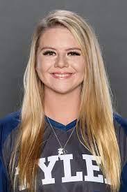 Kyla Mach's Instagram, Twitter & Facebook