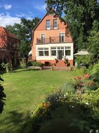 174 kundenbewertungen, preise, kontaktdaten und öffnungszeiten von firmen aus berlin mit dem stichwort.immobilienmakler, immobilienbüros, wohnung verkaufen, wohnung vermieten, haus verkaufen, verwaltung. Haus Zu Vermieten 12555 Berlin Kopenick Unter Den Birken Mapio Net
