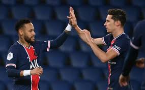 Die heißen neymar und mbappé, sind wieder fit und kommen am dienstag im gegensatz zum hinspiel zum einsatz. Frankreich Psg Holt Vierten Sieg In Folge Draxler Neymar Und Mbappe Treffen News Fussballdaten