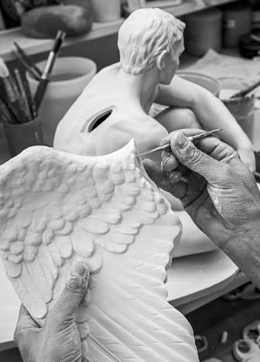 Protective Angel Figurine | Lladró® Europe