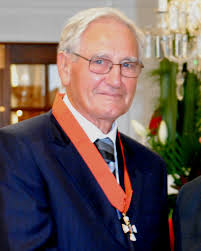 File:Roy Kerr CNZM (cropped).jpg