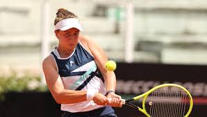 Tenistka barbora krejčíková zkusí protáhnout vítěznou sérii na deset zápasů a postoupit do semifinále antukového roland garros. Primer Titulo Para Krejcikova